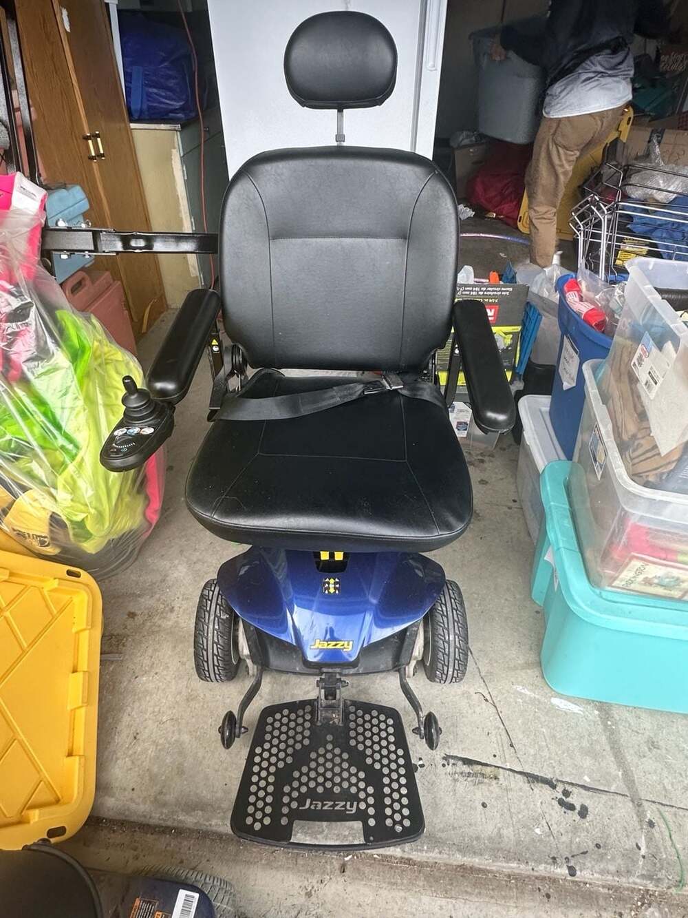 Pride - Jazzy Elite ES - Front-Wheel Drive Power Chair - Electric Wheelchair